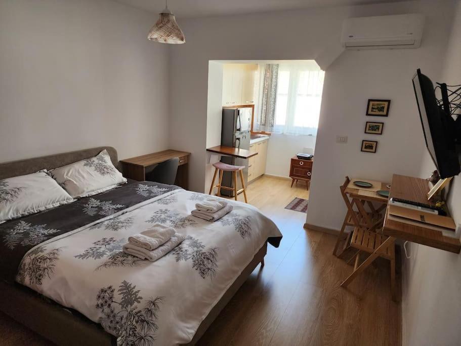 Andi'S Place-Comfy Studio-City Center Tirana Exterior foto